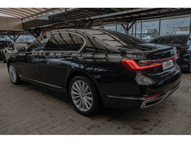 BMW 750 d/xDrive/Камера 360/RSE/HuD/Обдухване/Laser/Ambient/ - автомобили, коли, обяви за нови и употребявани 5