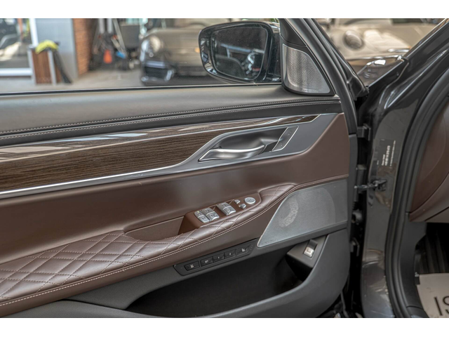 BMW 750 ХLD/RSE/HuD/Bower&Wilkins/Exclusive/СМЕНЕНИ ВЕРИГИ - автомобили, коли, обяви за нови и употребявани 7