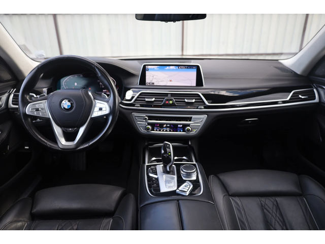 BMW 750 750 - автомобили, коли, обяви за нови и употребявани 10