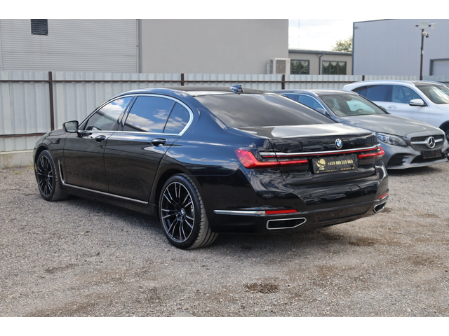 BMW 750 750 - автомобили, коли, обяви за нови и употребявани 5