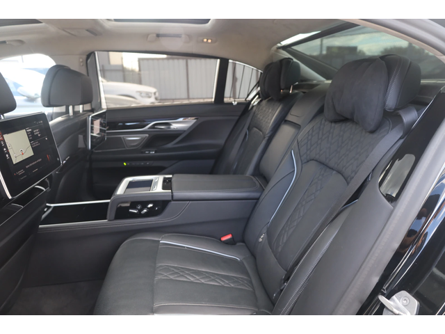 BMW 750 750 - автомобили, коли, обяви за нови и употребявани 8