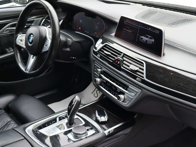 BMW 750 Long/xDrive/Individual/Harman Kardon/Обдухване/RSE - автомобили, коли, обяви за нови и употребявани 11