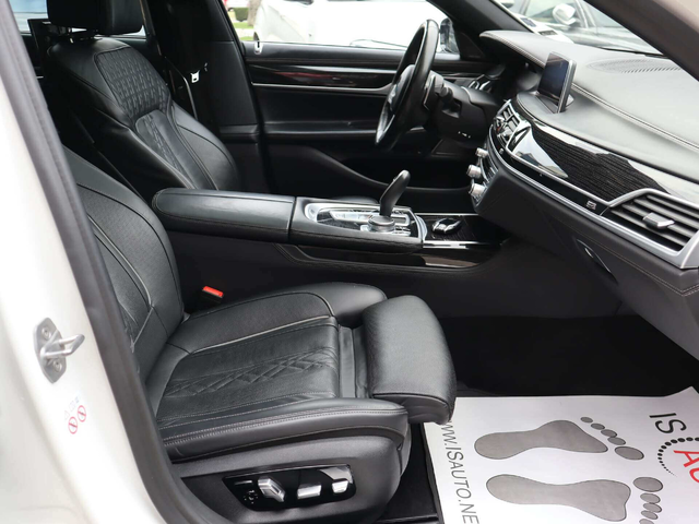 BMW 750 Long/xDrive/Individual/Harman Kardon/Обдухване/RSE - автомобили, коли, обяви за нови и употребявани 12