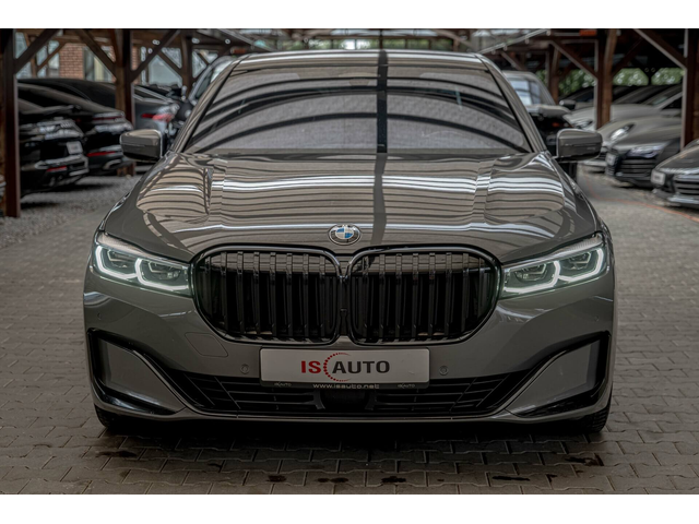 BMW 750 М-Packet/xDrive/Harman Kardon/HuD/Обдухване/Камера - автомобили, коли, обяви за нови и употребявани 0