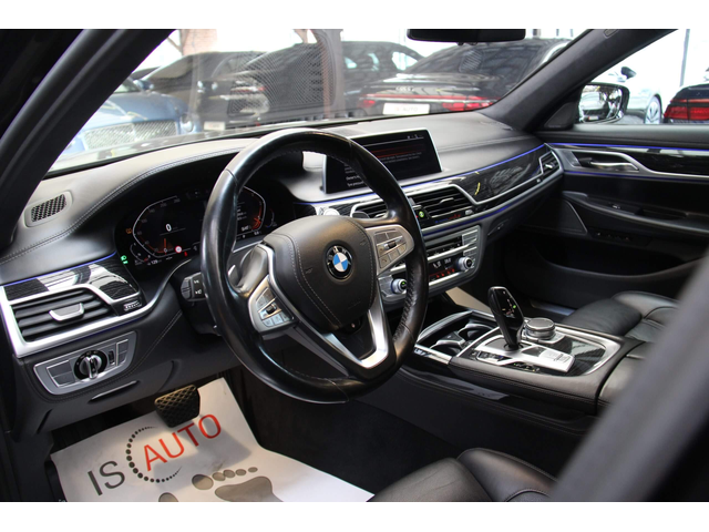 BMW 750 M-Perfomance/Laser/Алкантар/Virtual/Harman Kardon/ - автомобили, коли, обяви за нови и употребявани 6