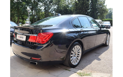 bmw-750-xdrive-hud-obduhvane-pdc-shibedah-lane-assist - 2