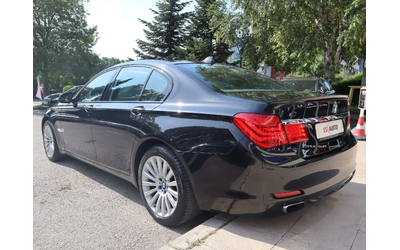 bmw-750-xdrive-hud-obduhvane-pdc-shibedah-lane-assist - 4