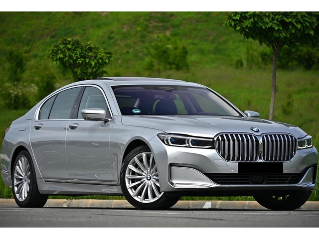 BMW 750d 750d xDrive - автомобили, коли, обяви за нови и употребявани 0