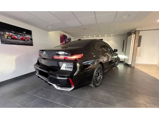 BMW 750е 750е Plug-in Hybrid xDrive - автомобили, коли, обяви за нови и употребявани 3