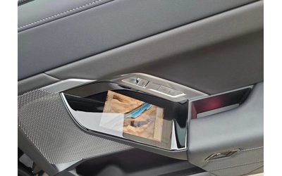 BMW 750e 750e xDrive - автомобили, коли, обяви за нови и употребявани 9