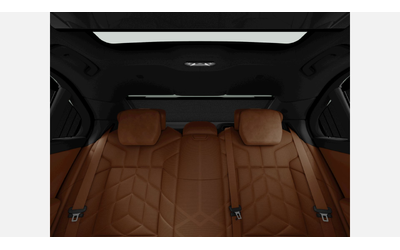 BMW 750e xDrive Sedan - автомобили, коли, обяви за нови и употребявани 10