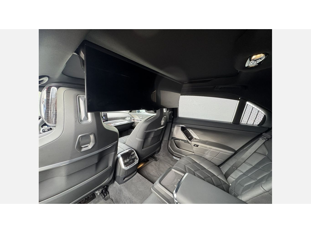 BMW 750e xDrive Sedan - автомобили, коли, обяви за нови и употребявани 10