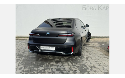 bmw-750e-xdrive-sedan - 1