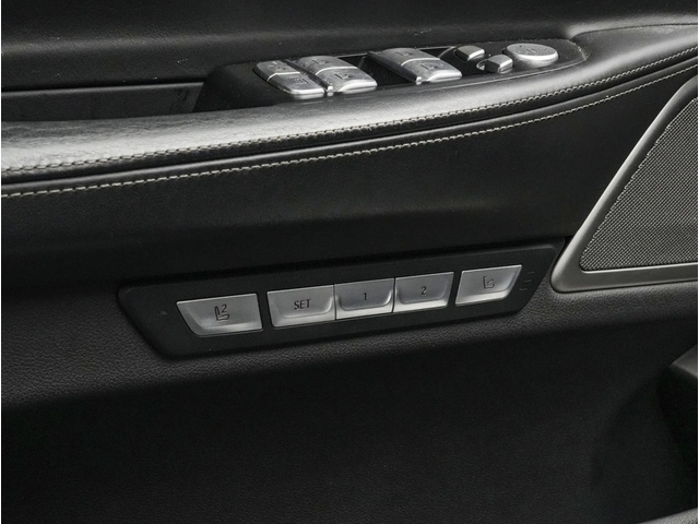 BMW 750i 750i xDrive M-Sport - автомобили, коли, обяви за нови и употребявани 6