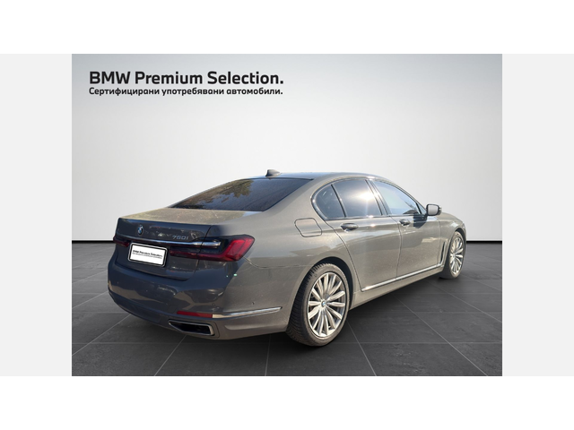BMW 750i xDrive - автомобили, коли, обяви за нови и употребявани 1