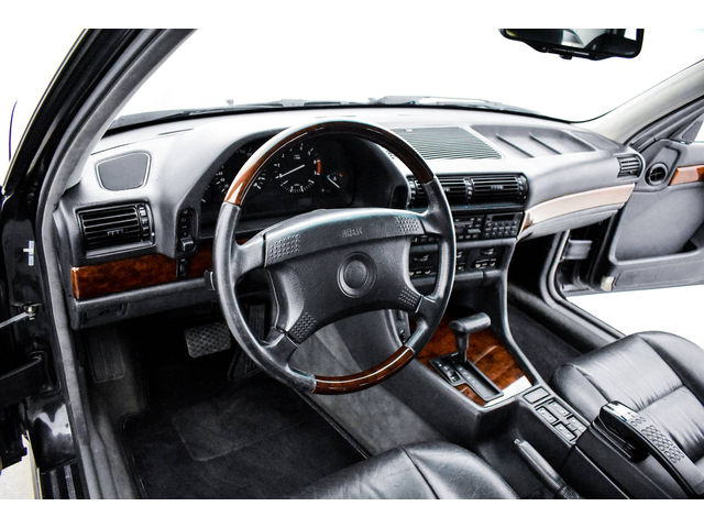 BMW 750iL Highline - автомобили, коли, обяви за нови и употребявани 26