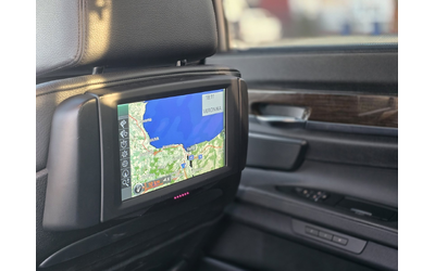 BMW 750il xDrive 2010 - автомобили, коли, обяви за нови и употребявани 13