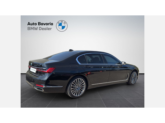 BMW 750Li xDrive - автомобили, коли, обяви за нови и употребявани 1