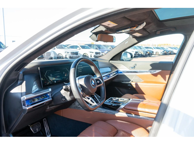 BMW 760 Swarovski* Mineral White Metallic - автомобили, коли, обяви за нови и употребявани 6