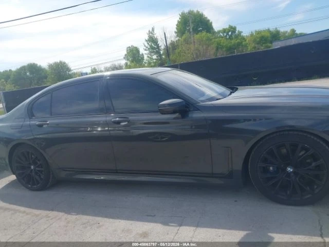 BMW 760 М760Li XDRIVE| B&W DIAMOND| DISTRONIC| ПАНО| ОБДУХ - автомобили, коли, обяви за нови и употребявани 13