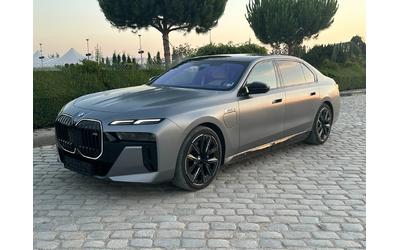 bmw-760-m760e-xdrive-auto-door-tv-theatre-m-sport-pro - 0