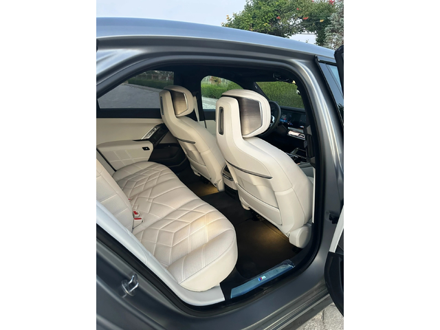 BMW 760 M760e / xDrive / AUTO DOOR/ TV THEATRE / M-SPORT PRO - автомобили, коли, обяви за нови и употребявани 11