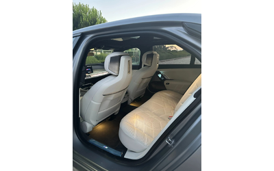 BMW 760 M760e / xDrive / AUTO DOOR/ TV THEATRE / M-SPORT PRO - автомобили, коли, обяви за нови и употребявани 12