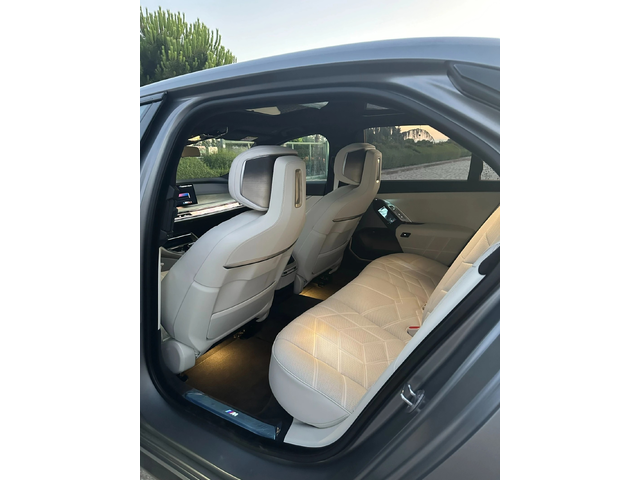 BMW 760 M760e / xDrive / AUTO DOOR/ TV THEATRE / M-SPORT PRO - автомобили, коли, обяви за нови и употребявани 12