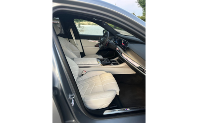 BMW 760 M760e / xDrive / AUTO DOOR/ TV THEATRE / M-SPORT PRO - автомобили, коли, обяви за нови и употребявани 7