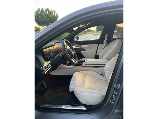 BMW 760 M760e / xDrive / AUTO DOOR/ TV THEATRE / M-SPORT PRO - автомобили, коли, обяви за нови и употребявани 9