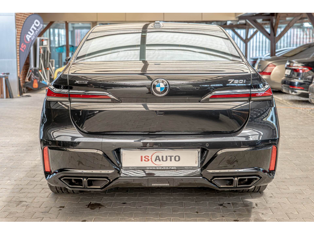 BMW 760i 4.4i V8/M-Sport/Individual/Камера 360/Обдухване/HuD/ - автомобили, коли, обяви за нови и употребявани 3