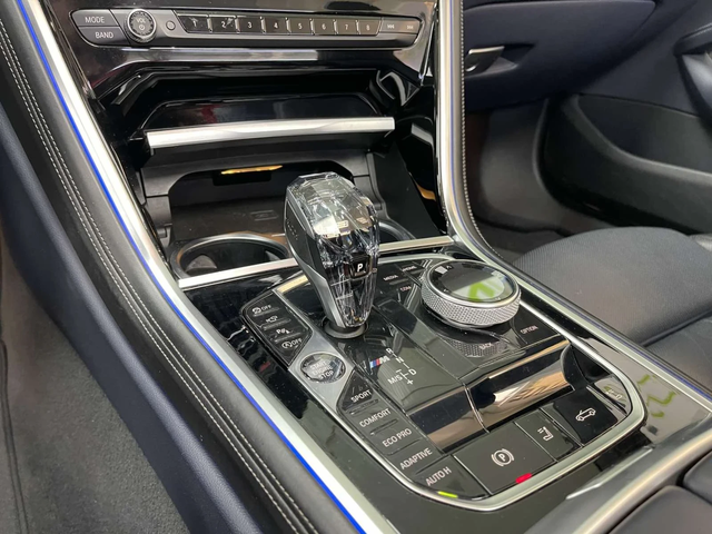 BMW 850 M850I XDRIVE - автомобили, коли, обяви за нови и употребявани 13