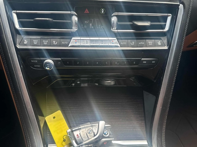 BMW 850 MPACK* XDRIVE* HARMAN* HEADUP* 360* - автомобили, коли, обяви за нови и употребявани 9