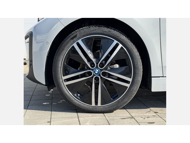 BMW i3 120Ah - автомобили, коли, обяви за нови и употребявани 3
