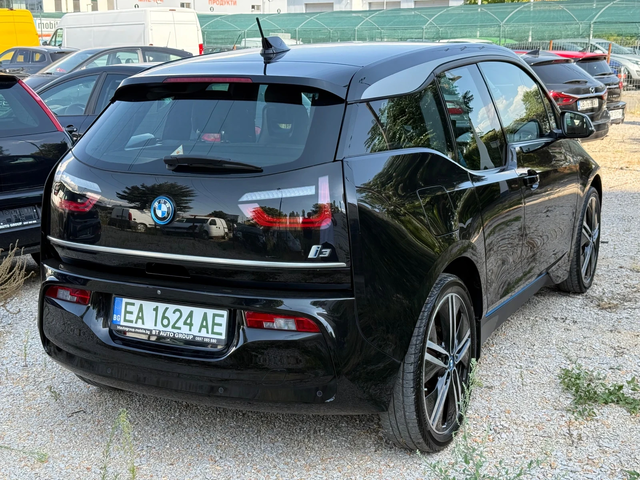 BMW i3 120AH/КАМЕРА/ТЕРМОПОМПА/ГАРАНЦИЯ/ГОЛЯМА НАВИГАЦИЯ - автомобили, коли, обяви за нови и употребявани 4