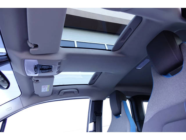 BMW i3 I3S* LED* 120AH* KEYLESS* HARMAN/KARDON* PANO* - автомобили, коли, обяви за нови и употребявани 13