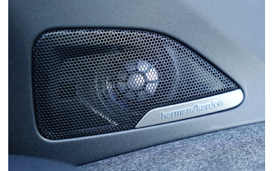 BMW i3 I3S* LED* 120AH* KEYLESS* HARMAN/KARDON* PANO* - автомобили, коли, обяви за нови и употребявани 14