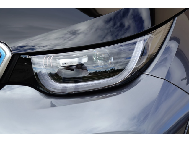 BMW i3 I3S* LED* 120AH* KEYLESS* HARMAN/KARDON* PANO* - автомобили, коли, обяви за нови и употребявани 3
