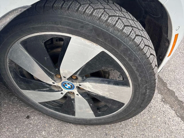 BMW i3 * 4dr HB w/Range Extender* 2 КЛЮЧА* ПОДГРЕВ* KEYLE - автомобили, коли, обяви за нови и употребявани 6
