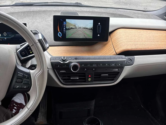 BMW i3 * 4dr HB w/Range Extender* 2 КЛЮЧА* ПОДГРЕВ* KEYLE - автомобили, коли, обяви за нови и употребявани 8