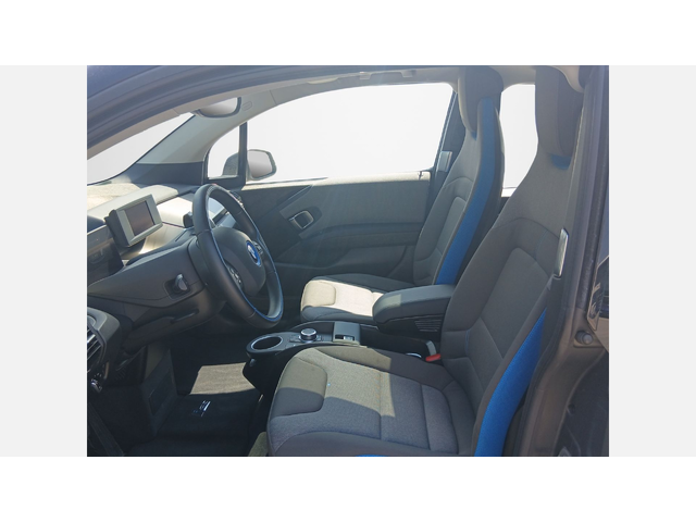BMW i3s 120Ah - автомобили, коли, обяви за нови и употребявани 5