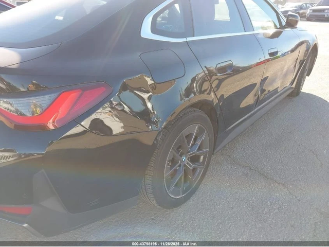 BMW i4 GRAN COUPE  EDRIVE35 - автомобили, коли, обяви за нови и употребявани 16