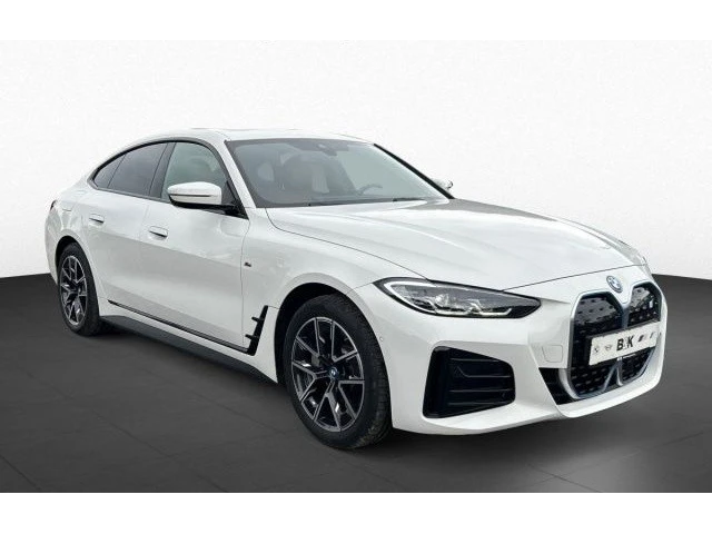 BMW i4 eDrive 40 - автомобили, коли, обяви за нови и употребявани 1
