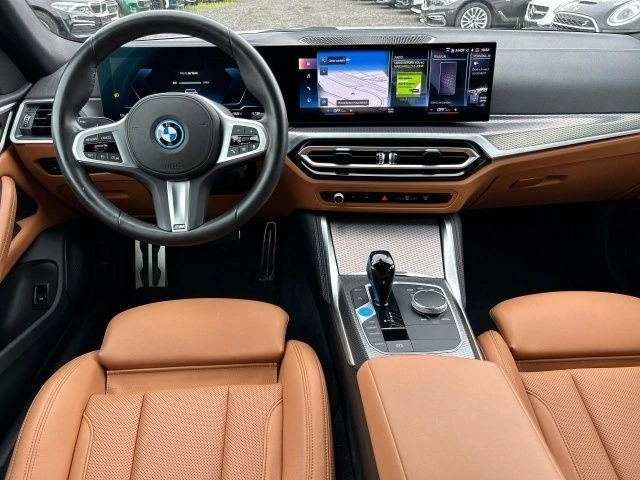 BMW i4 eDrive 40 - автомобили, коли, обяви за нови и употребявани 3