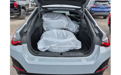 BMW i4 M50 С РЕГИСТРАЦИЯ & АВТО КРЕДИТ - автомобили, коли, обяви за нови и употребявани 13