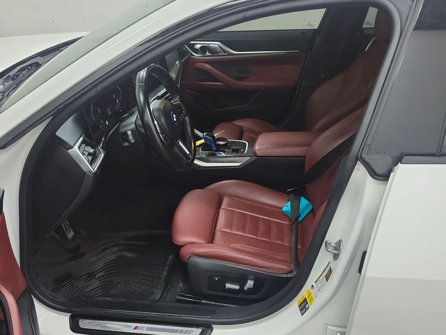 BMW i4 M50 С РЕГИСТРАЦИЯ & АВТО КРЕДИТ - автомобили, коли, обяви за нови и употребявани 6