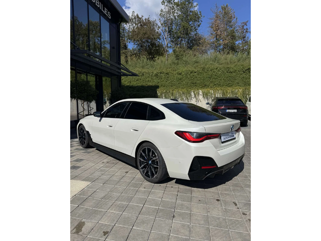 BMW i4 EDRIVE 40 - автомобили, коли, обяви за нови и употребявани 5