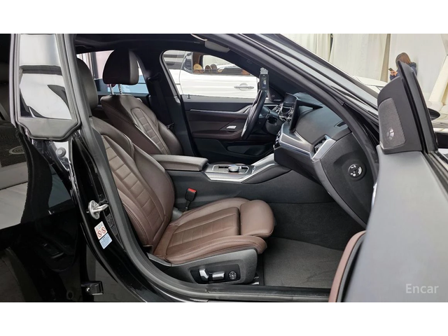 BMW i4 * eDrive40* M-SPORT PRO* - автомобили, коли, обяви за нови и употребявани 10