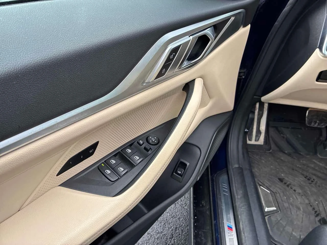 BMW i4 eDrive40 * KEYLESS * ПОДГРЕВ * ШИБИДАХ - автомобили, коли, обяви за нови и употребявани 10