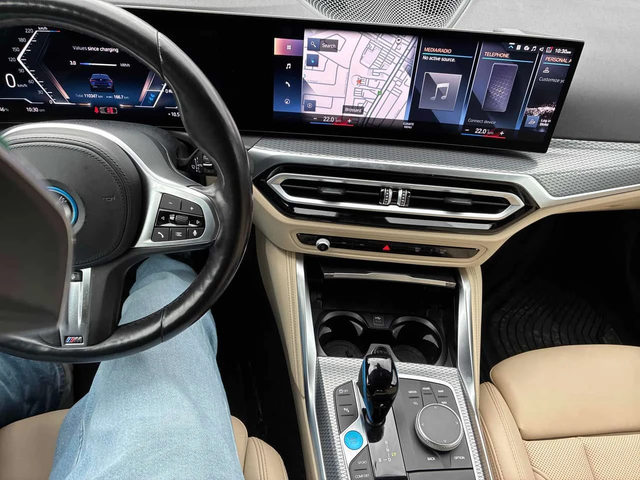 BMW i4 eDrive40 * KEYLESS * ПОДГРЕВ * ШИБИДАХ - автомобили, коли, обяви за нови и употребявани 8